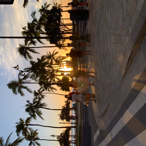 waikiki crosswalk