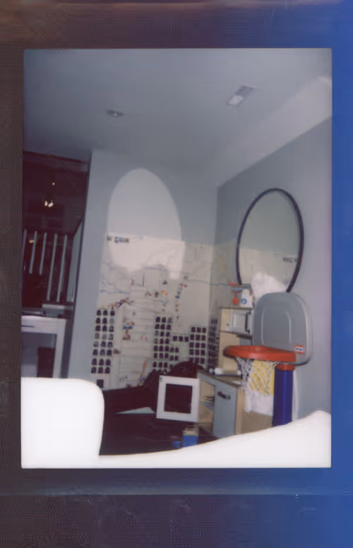 Item #106002358755633072780688393344306535131574018413591107715624238097628361916417 Media