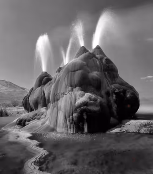 Item #24687316656696377776097421634419303243966632961462953667564156928032824623105 Media