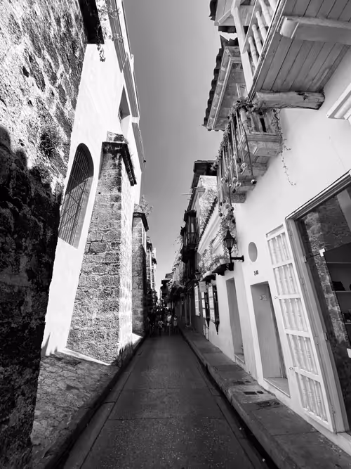 Item #41673148381276602242118576638571883015956905201675020614810101423685026971658 Media