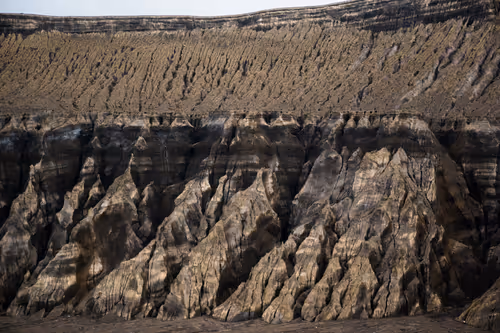 Item #27747756409084056157885059957220218657806403906811327851959916540921825460225 Media