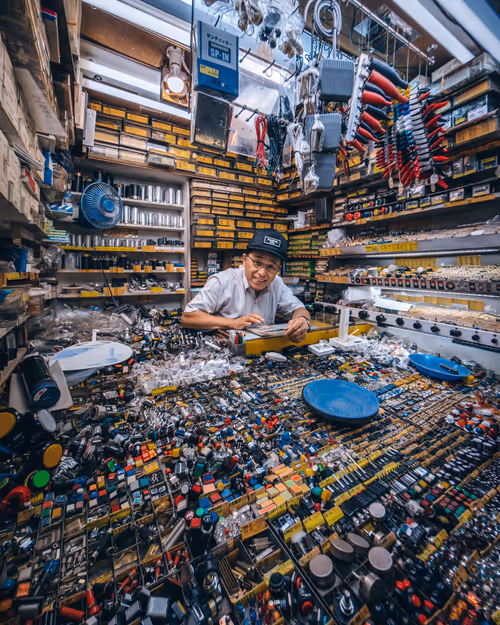 Item #90049380056498453893393161169671317540720347120321985291446298497662689738753 Media