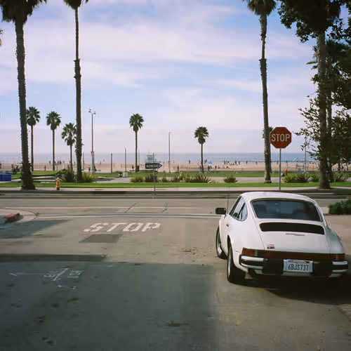 24736133982650680325660023518443263720523208853757228682651806906215710064641