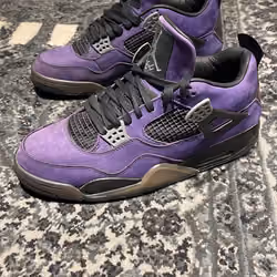 JORDAN 4 x TRAVIS SCOTT FRIENDS & FAMILY