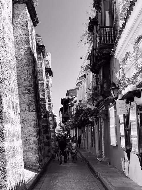 Item #41673148381276602242118576638571883015956905201675020614810101421486003716106 Media