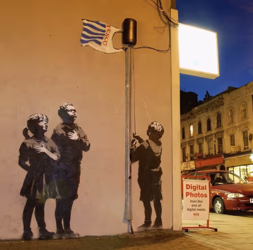 Item #55216672598840708961384749684848616551278129301068730357297170651357326082270 Media