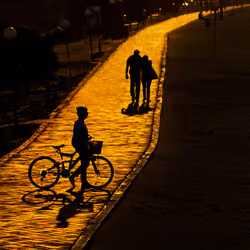 Golden road