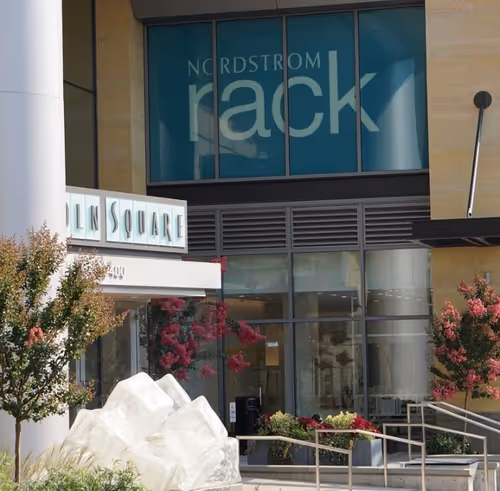 Item #41013704286635162959004487776095067176603519769359421915548602716401086496769 Media