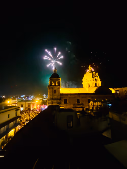 Item #41673148381276602242118576638571883015956905201675020614810101372007980466186 Media