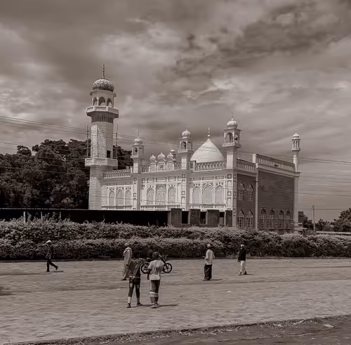 Item #26959255439957110233077989937802681477686360662735004345703791629921670922241 Media