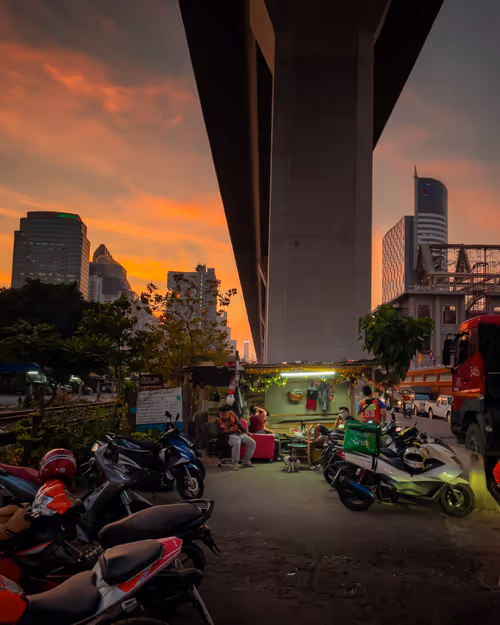 Item #105025572156970423279806083631740089086586526732791604564462751998907835744257 Media