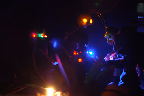 Item #30677718132475860855715520128052220814789340861686213117566221751700972109825 Media