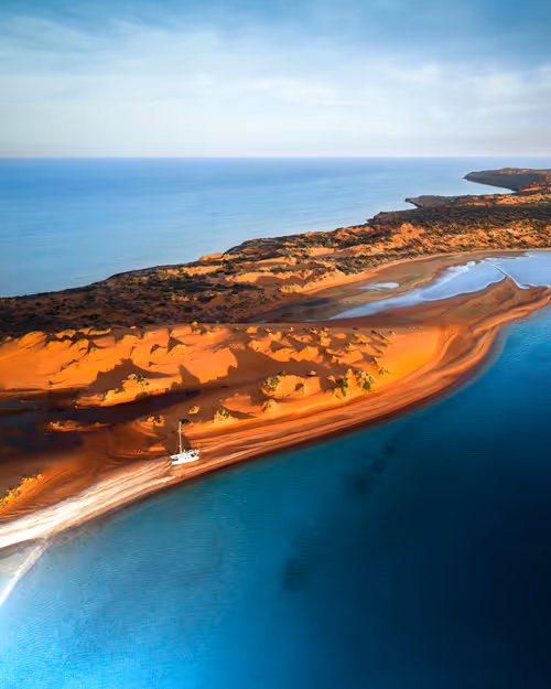 Item #114166721210055605781368580265511700861033361648236924870023126224993146372097 Media