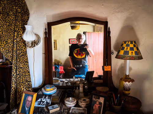 Item #69779279793312991240489662721218422936190169407892673104950858325076404600833 Media