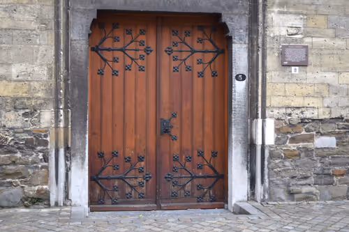 Item #916077490281078954391891268022086119289121145792755899354399173839194947585 Media