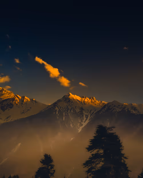 Item #100125324817140700473098673733568876555088890877521994710768706097991538180097 Media