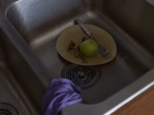 Item #57361419379542393174205584506151689654223604051561977823255905663737606963210 Media