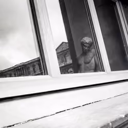 Louvre Paris 1/50
