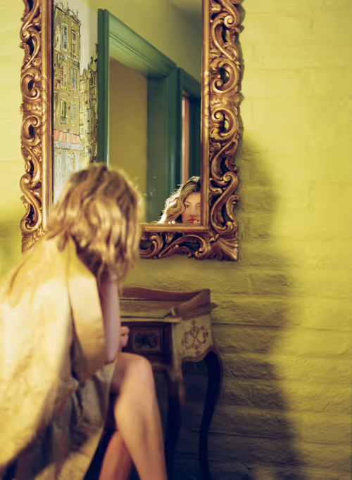 Item #107431263592480299811499235302818049319062692943160370239942642568226502868993 Media