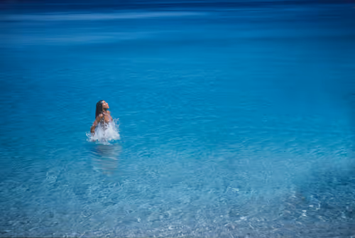 Item #94302163411569095589289123968041002973019814470584416299482263093338915733505 Media