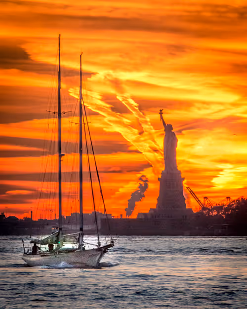 Item #106945587133834259951715489337626990272245183097279849203792177686158128447489 Media