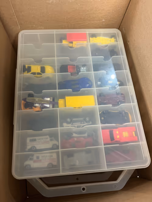 Item #69895845712789826653786545263517762317494824301859345836710210279369944858625 Media