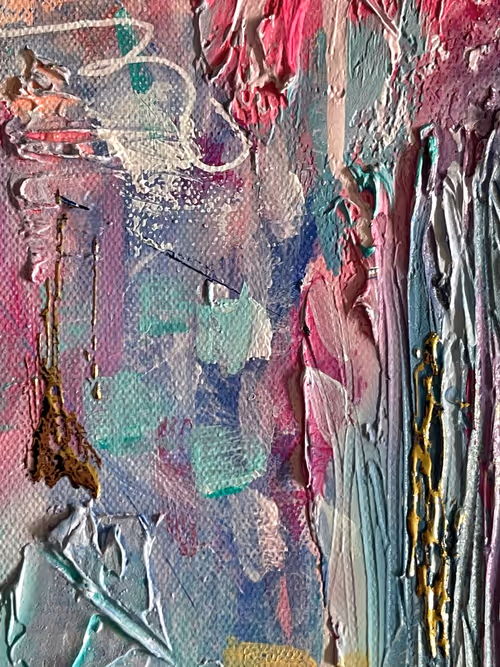 Item #109431183684984851906473813441687727542939806239039488393843135486792153694209 Media