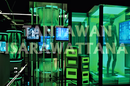 Item #69908500490659582771547424870777064076897194305785572156328029884504757764097 Media