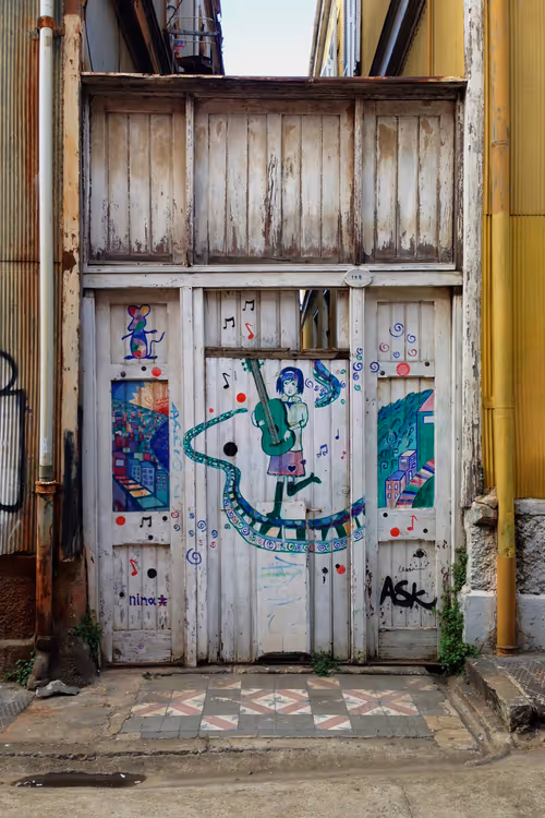 Item #28023026166759390679061689052984814586088125490502188211510750821651392233473 Media