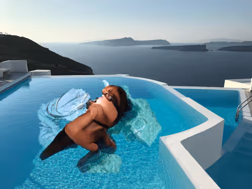 Item #20826759736959793929777683428389800735075802408389218806054798326110430953473 Media