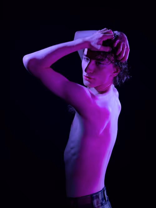 Item #67018493548167900616570759025694104471927984081499516180347489645154952806401 Media