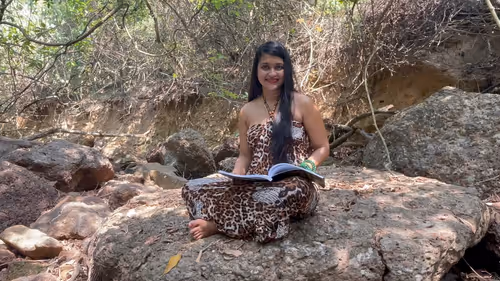 Item #20945846609066234406057793777704934435369282215282251452100139172957924622337 Media