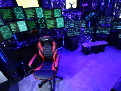 Item #85609240710973135230976347674677612252797211921103835166901622280707989569537 Media