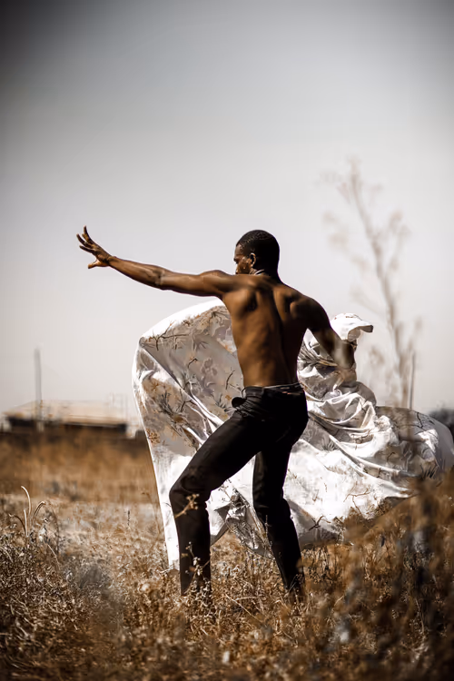 Item #51082641443820473803318409807995596753001585459316189646274989696108961202177 Media