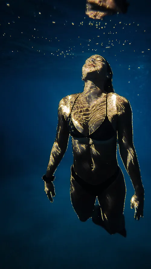 Item #20023781592906440860682440486722008907046268969151224076897509411873613676545 Media