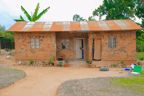 Item #94540594873627566214253693638695074369245433436911139179040268836228718133249 Media