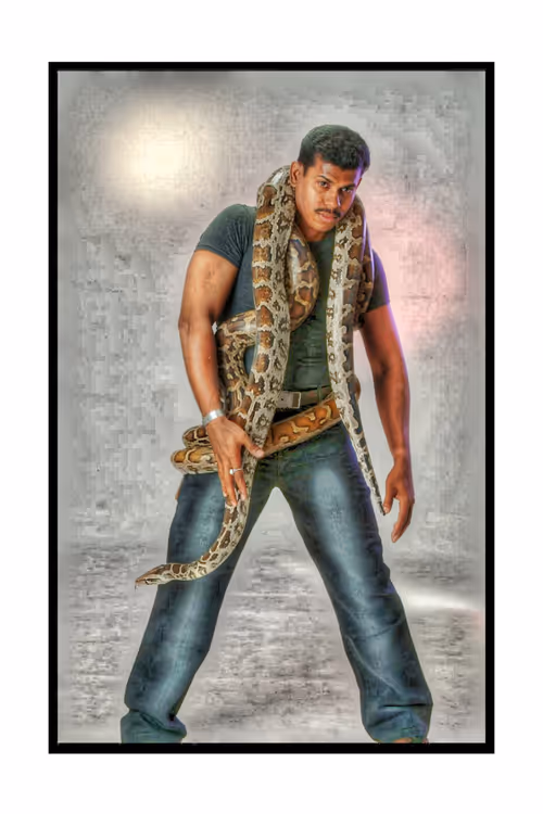 Item #44893761589081647640796247362324493883362712989984067389455319902702230568961 Media