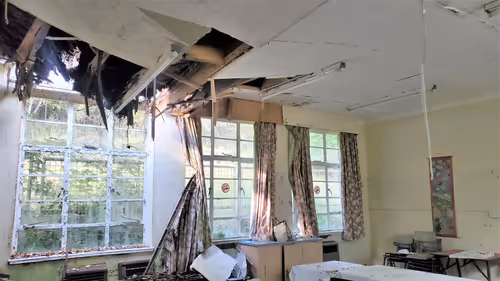 Item #13473500973687785898796463285955460631407349614781281766798596493712738484225 Media