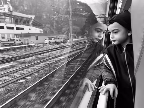 Item #40449787652065743018640773044495240111019622512701765753694832997254767312897 Media