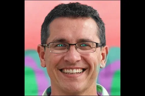 Item #48221655060165642380448472630948772890272113275343998956357959003400312979457 Media