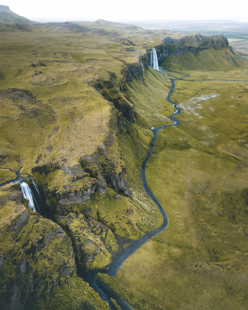 Item #59404681870809906448390957325299961742928436828892721220786848693452986646529 Media