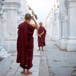 MONKPHOTO