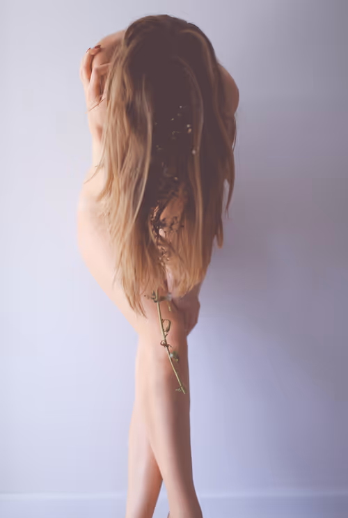 Item #40498021365110625873163859620955492987361950717153146364459205209949397319681 Media