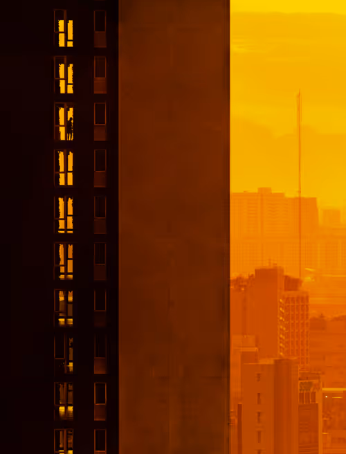 Item #105025572156970423279806083631740089086586526732791604564462751997808324116481 Media