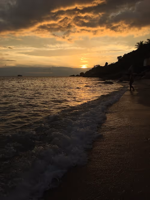 Item #40129036347338487732493830186327944618305484146391989675731997374321289855176 Media