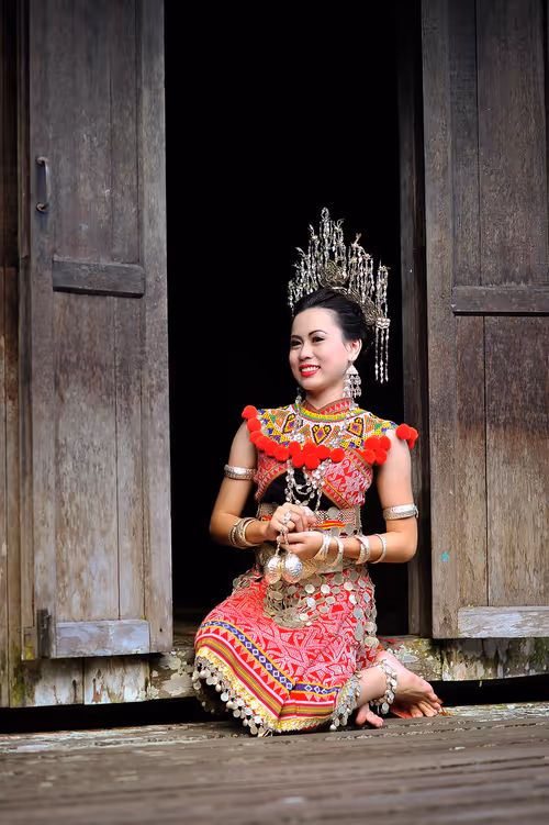 Item #47753599461235336473802085692286330167625892629753169280785576497806166720513 Media