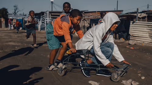 Item #38640678418960091879167073134620808059318826379912893500964934315163923775489 Media