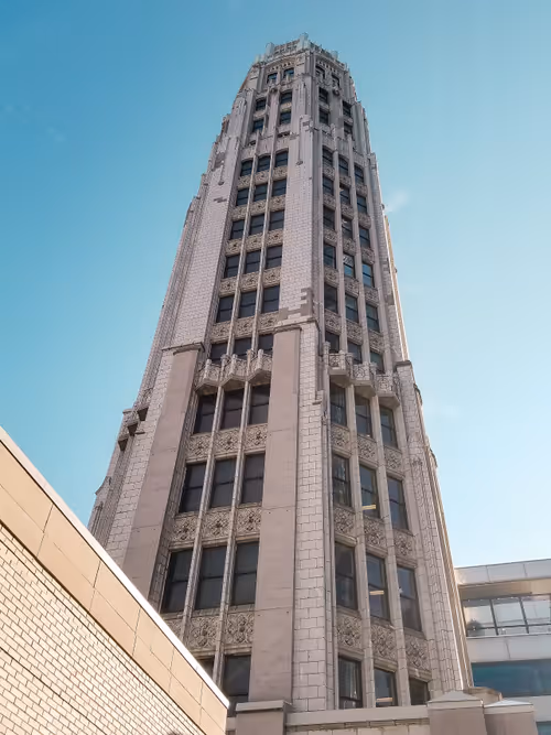 Item #99900617224639477299163599069671603724831420251868583715018934646492417228801 Media