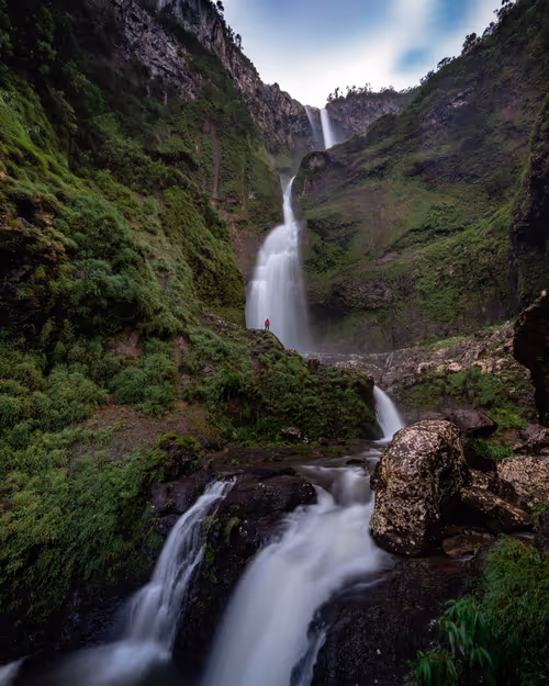 Item #64892573542216553225063327700336004171019867697641980949815581354714353106945 Media