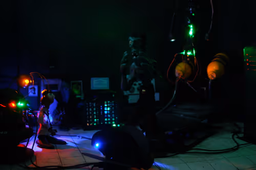 Item #30677718132475860855715520128052220814789340861686213117566221758298041876481 Media